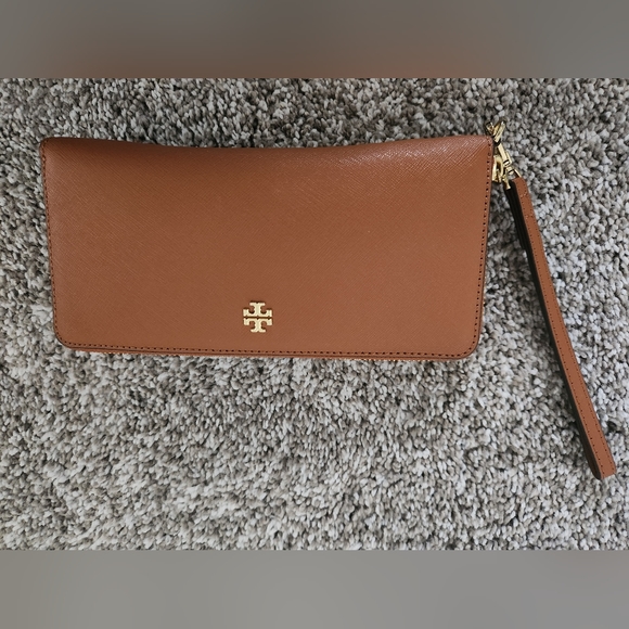 Tory Burch Bags Tory Burch Long Passport Continental Wallet Poshmark